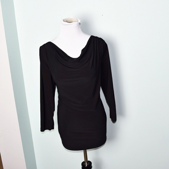 Tops - Gorgeous Black Silky Blouse